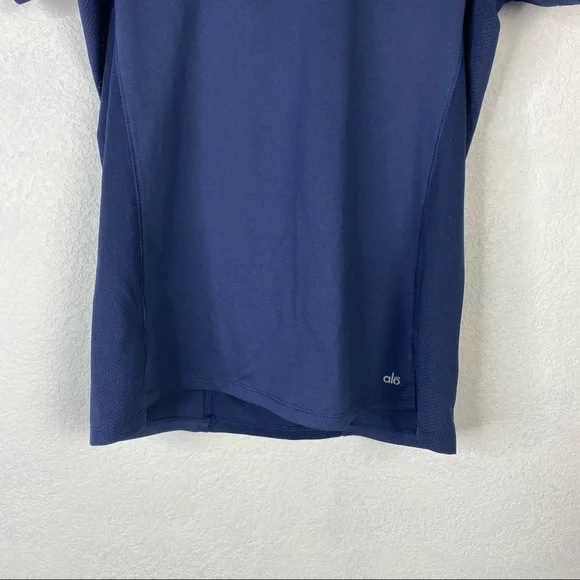 Alo Brand Women’s Cool Fit Active Wear Top Blue Sz S - Picture 2 of 4